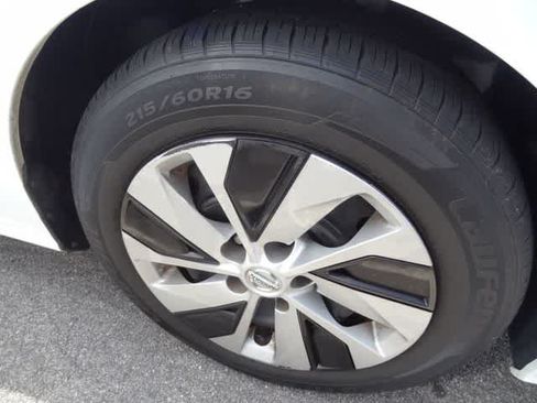 Used 2020 Nissan Altima 2.5 S FWD image 10