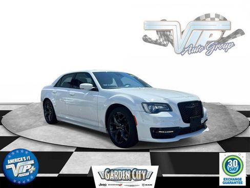 Used 2023 Chrysler 300 S w/ Comfort Group RWD image 1