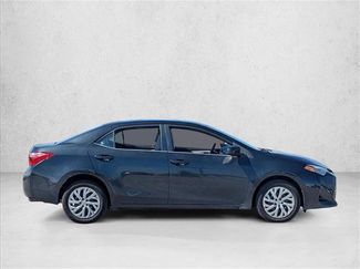Used 2018 Toyota Corolla LE video 4