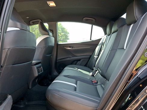 Used 2025 Toyota Camry SE w/ Convenience Package AWD/4WD image 20