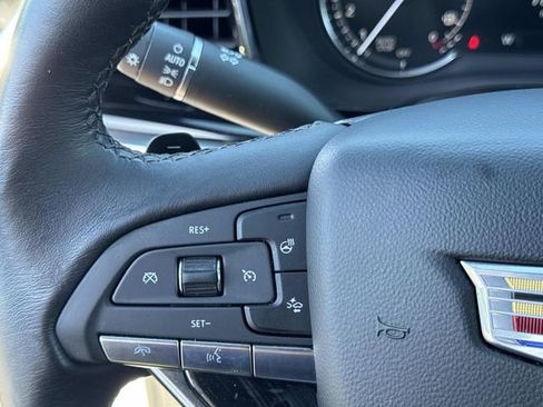 Certified 2025 Cadillac XT6 Premium Luxury AWD/4WD image 29