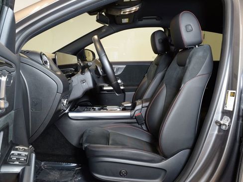 Used 2023 Mercedes-Benz GLA 250 4MATIC image 5