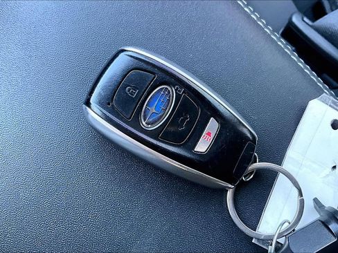 Used 2022 Subaru Ascent Onyx Edition image 13