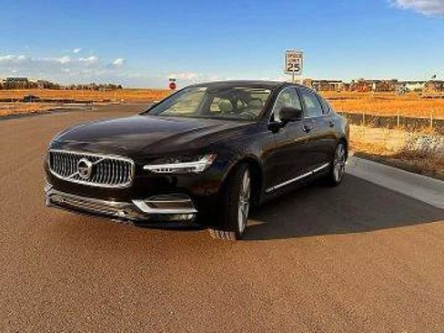 Used 2017 Volvo S90 T6 Inscription w/ Vision Package image 3