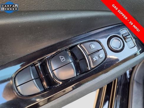 Used 2023 Nissan Altima 2.5 SV image 11