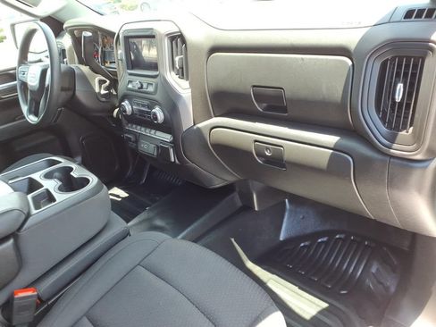Used 2024 GMC Sierra 1500 Pro w/ Pro Value Package AWD/4WD image 11