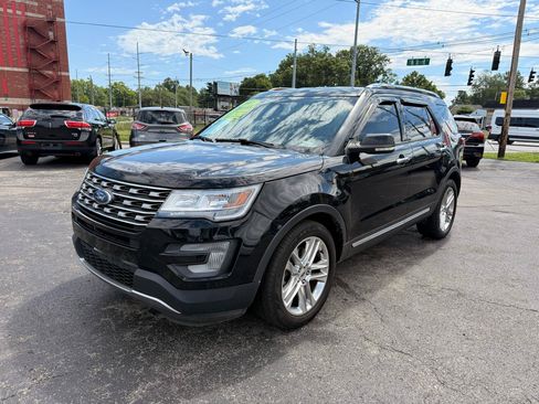 Used 2017 Ford Explorer Limited FWD image 4