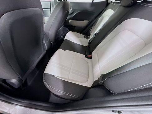 Certified 2023 Hyundai Venue SEL FWD image 28