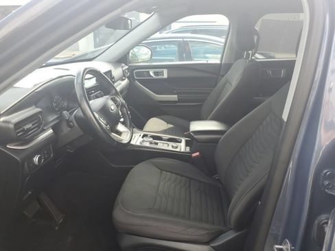 Used 2021 Ford Explorer XLT AWD/4WD image 5