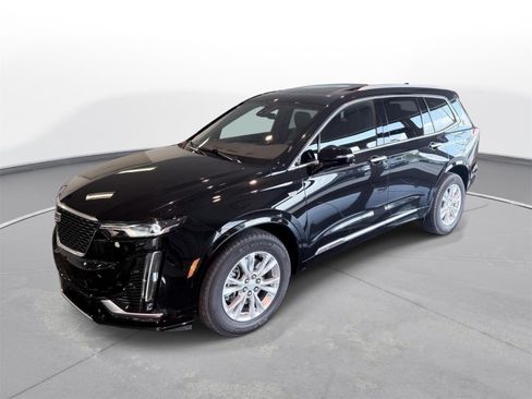Used 2024 Cadillac XT6 Luxury w/ LPO, Floor Liner Package AWD/4WD image 7