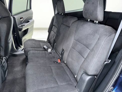 Used 2022 Honda Pilot Sport image 2
