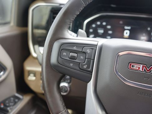 Used 2024 GMC Sierra 1500 SLT AWD/4WD image 13