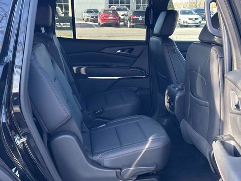Used 2024 Chevrolet Traverse Z71 AWD/4WD image 27