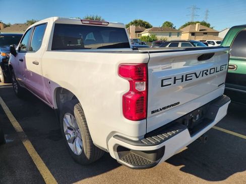 Used 2022 Chevrolet Silverado 1500 Custom RWD image 3