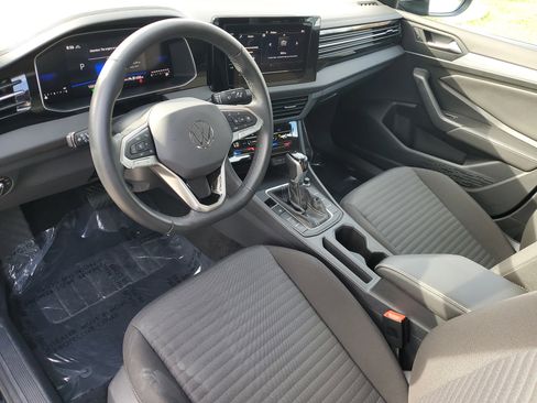 Used 2025 Volkswagen Jetta S image 7