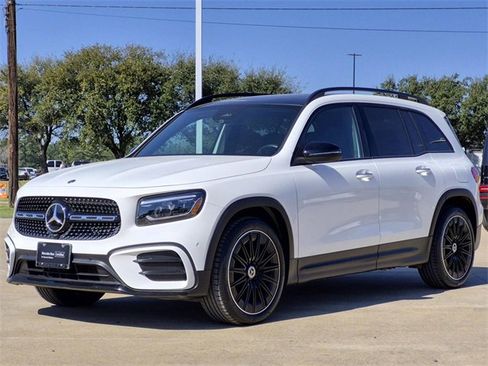 Certified 2025 Mercedes-Benz GLB 250 image 3