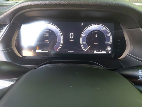 Used 2025 Jeep Grand Cherokee Laredo X w/ Luxury Tech Group I AWD/4WD image 8