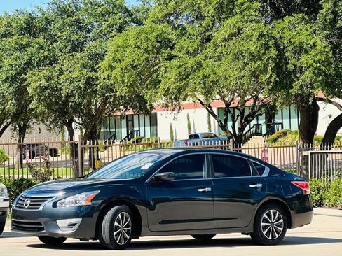 Used 2015 Nissan Altima 2.5 S FWD image 4