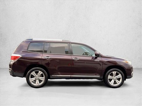 Used 2013 Toyota Highlander Limited image 4