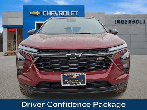 Used 2025 Chevrolet Trax RS w/ Driver Confidence Package image 2