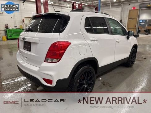 Used 2022 Chevrolet Trax LT w/ Sport Edition image 5