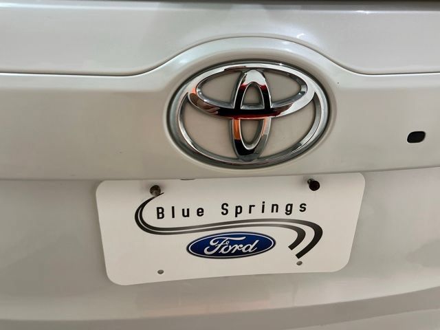 Used 2018 Toyota Highlander XLE AWD/4WD image 5