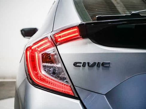 Used 2021 Honda Civic Sport image 9