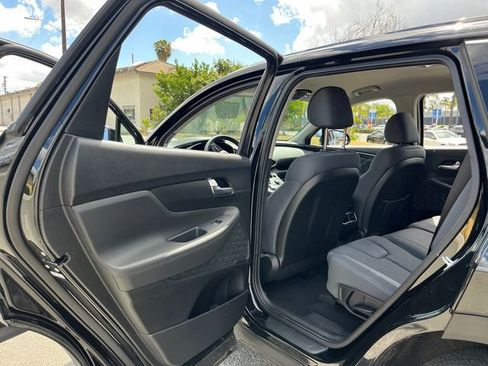 Used 2023 Hyundai Santa Fe SE image 10