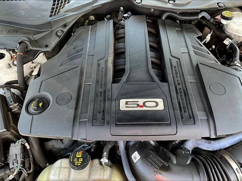 Used 2021 Ford Mustang GT Premium w/ Equipment Group 401A RWD image 30