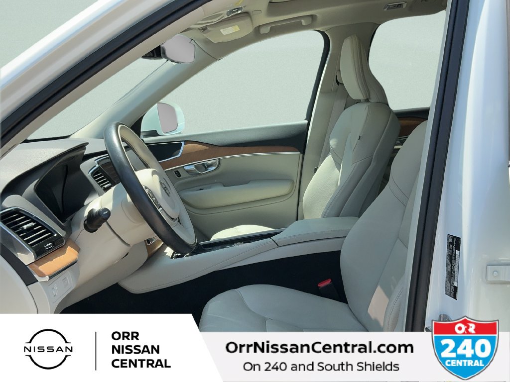 Used 2022 Volvo XC90 T6 Momentum w/ Advanced Package AWD/4WD image 17