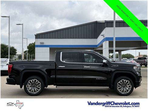 Certified 2023 GMC Sierra 1500 Denali Ultimate AWD/4WD image 3