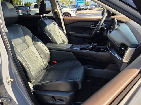 Used 2023 Nissan Rogue Platinum w/ Platinum Premium Package FWD image 23