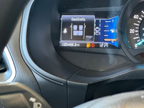 Used 2024 Ford Edge SE image 27