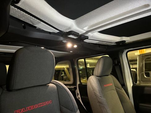 New 2026 Jeep Wrangler Unlimited Rubicon AWD/4WD image 16
