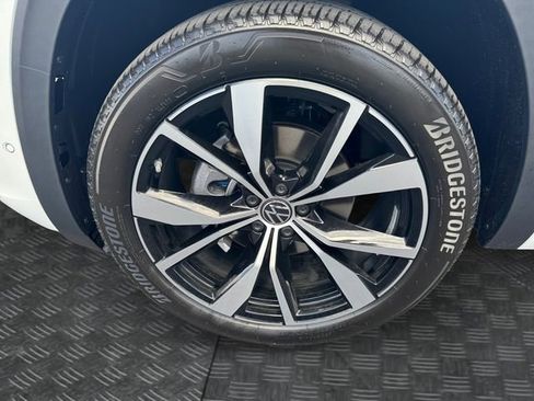 New 2026 Volkswagen Atlas SEL Premium R-Line AWD/4WD image 12