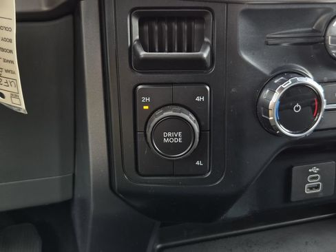 Used 2025 Ford F150 XLT w/ Equipment Group 301A Standard AWD/4WD image 22