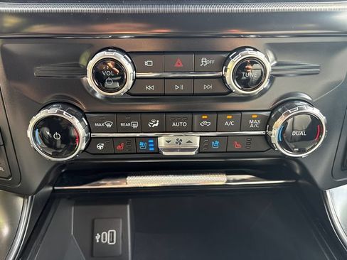 Used 2026 Ford F150 Lariat AWD/4WD image 25