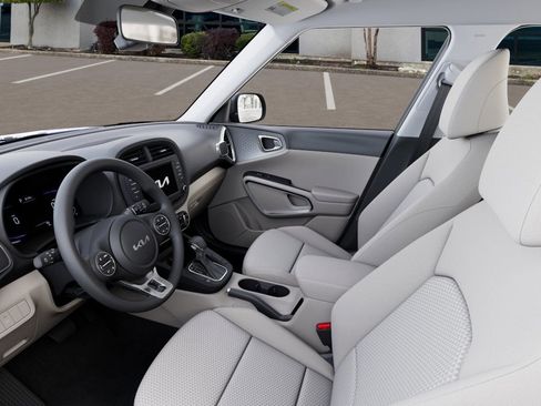 New 2025 Kia Soul LX image 17