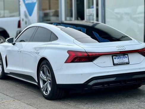 Used 2022 Audi e-tron GT Premium Plus AWD/4WD image 35