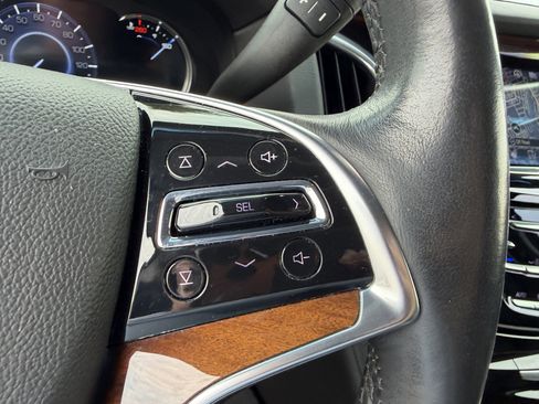 Used 2016 Cadillac Escalade ESV Premium image 31
