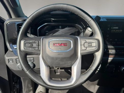Used 2025 GMC Sierra 1500 SLT AWD/4WD image 21