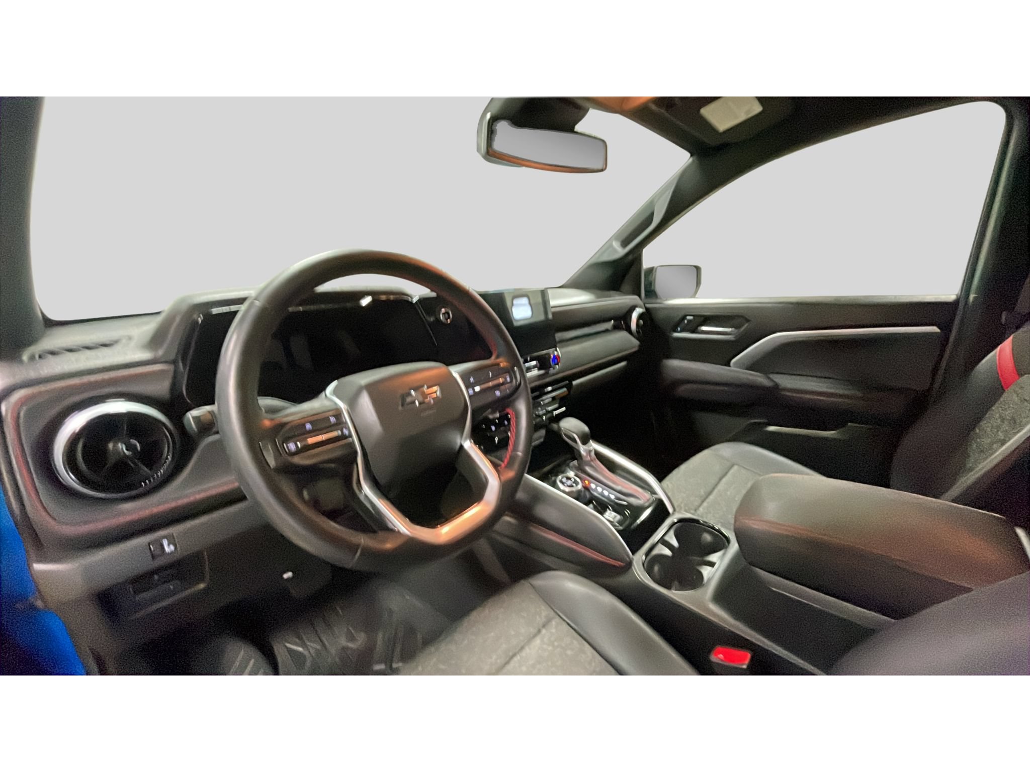 Used 2024 Chevrolet Colorado Z71 w/ Z71 Convenience Package 2 AWD/4WD image 11