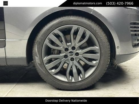 Used 2019 Land Rover Range Rover Supercharged AWD/4WD image 39