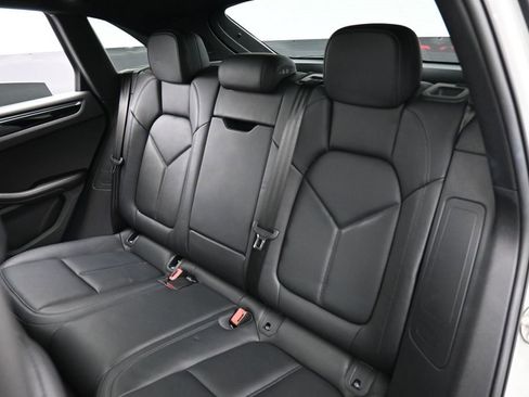 Certified 2023 Porsche Macan Turbo AWD/4WD image 23