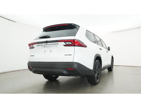 New 2026 Toyota Grand Highlander AWD Hybrid image 24