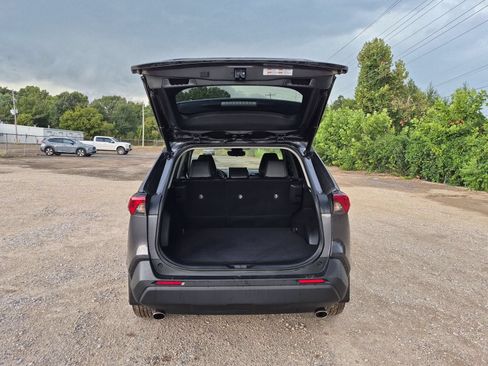 Used 2023 Toyota RAV4 XLE Premium FWD image 4