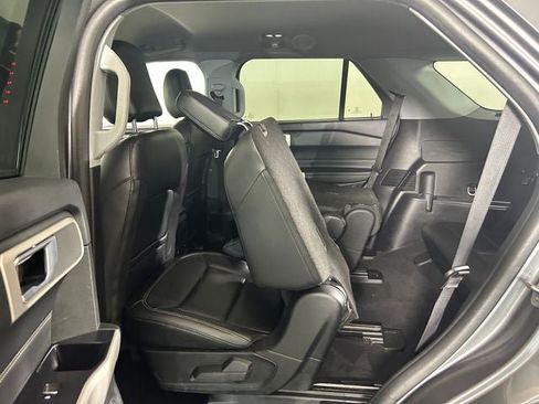 Used 2023 Ford Explorer XLT w/ Equipment Group 202A AWD/4WD image 24