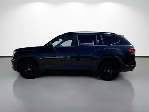 Used 2023 Volkswagen Atlas SE w/ Black Wheel Package image 6