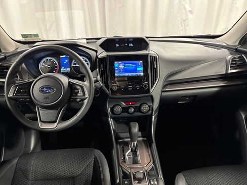 Used 2023 Subaru Forester Premium image 4