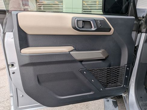 Used 2023 Ford Bronco Wildtrak AWD/4WD image 11